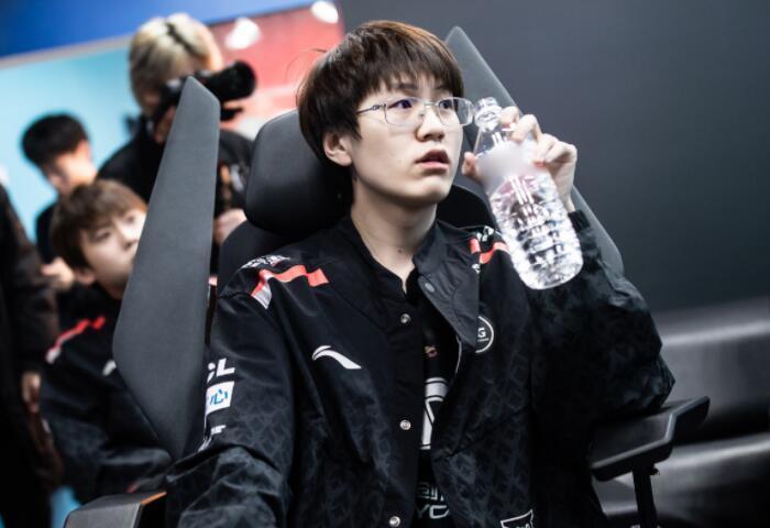 租借来自德 租借来自德